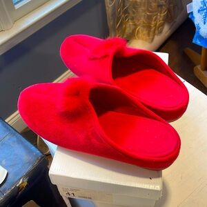Made in Portugal women’s slippers sz 9/euro 41, red